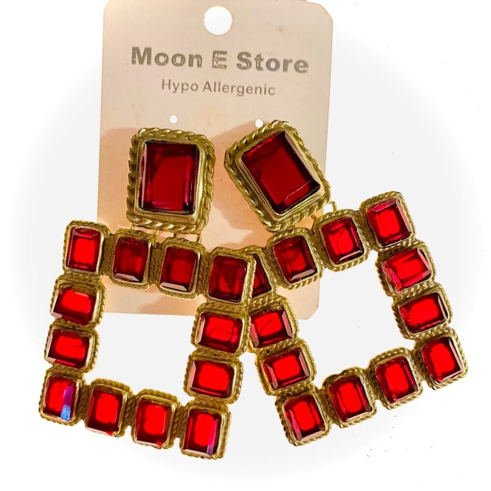 Vintage Hollow Square Gold and Red Crystal Earrings